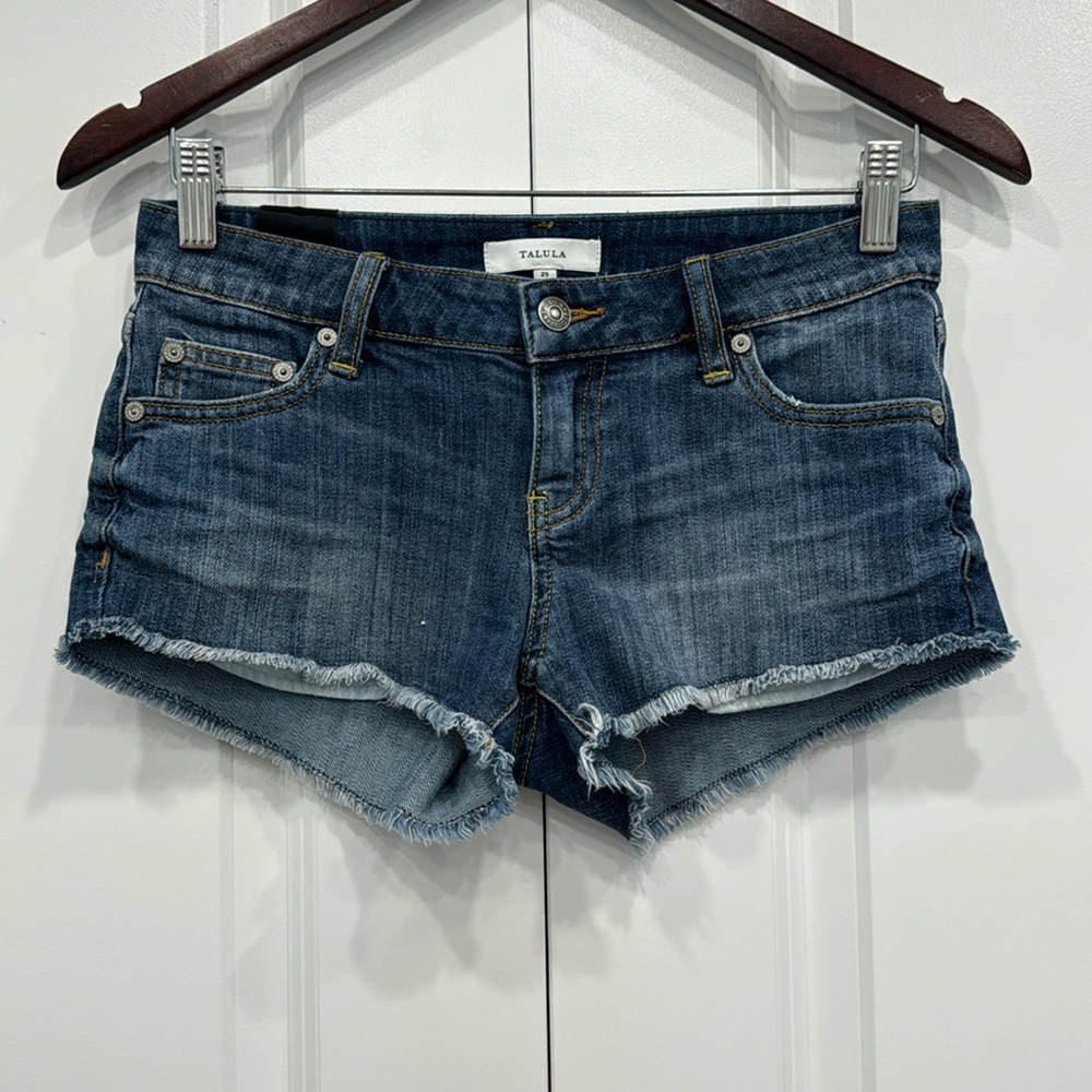 Talula Shorts Size 25